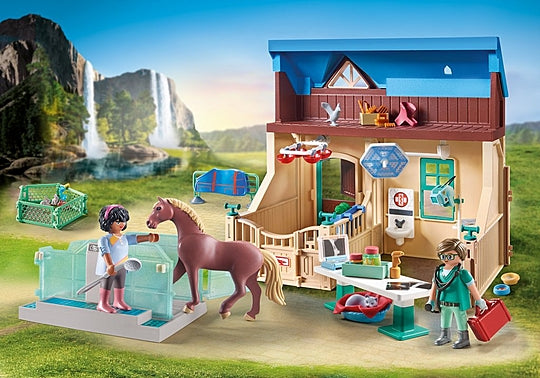 Playmobil 71352 Riding Therapy and Veterinary Practice